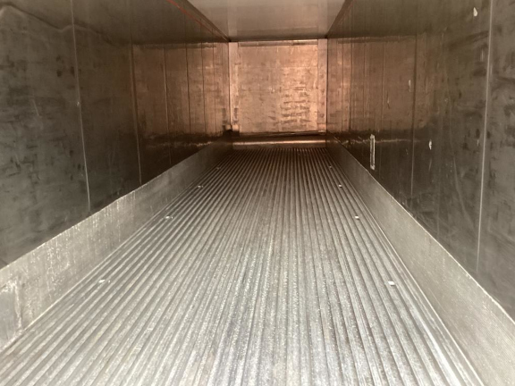 A 40 x 8ft High-Cube Refrigerated Container in Non-Operational condition, located in Felixstowe