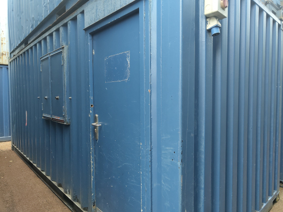 A 20 x 8ft 50/50 Office/Store in Ex-Hire Fleet condition, located in Glasgow