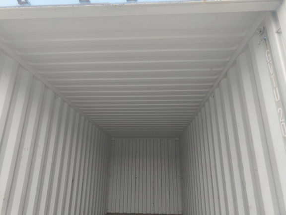 A 20 x 8ft Standard Container in Ex-Hire Fleet condition, located in Glasgow