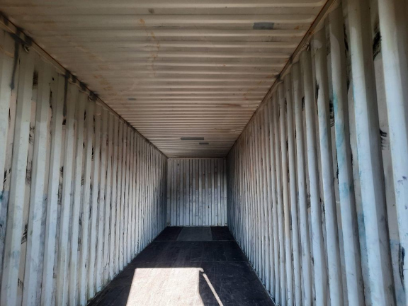 A 40 x 8ft High-Cube Container in Cargo Worthy condition, located in Glasgow (Coatbridge)