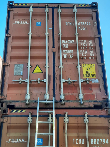 A 40 x 8ft High-Cube Container in Cargo Worthy condition, located in Glasgow (Coatbridge)