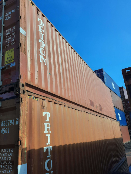 A 40 x 8ft High-Cube Container in Cargo Worthy condition, located in Glasgow (Coatbridge)