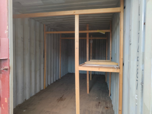 A 20 x 8ft Standard Container in Ex-Hire Fleet condition, located in Glasgow