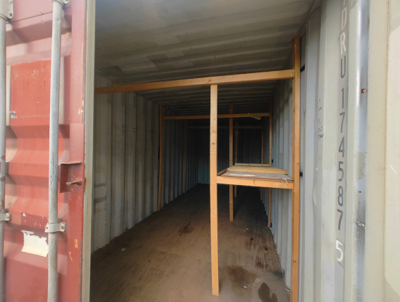 A 20 x 8ft Standard Container in Ex-Hire Fleet condition, located in Glasgow