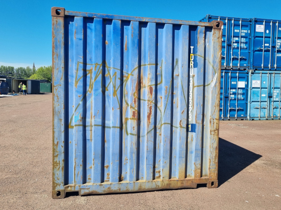 A 20 x 8ft Standard Container in Ex-Hire Fleet condition, located in Glasgow