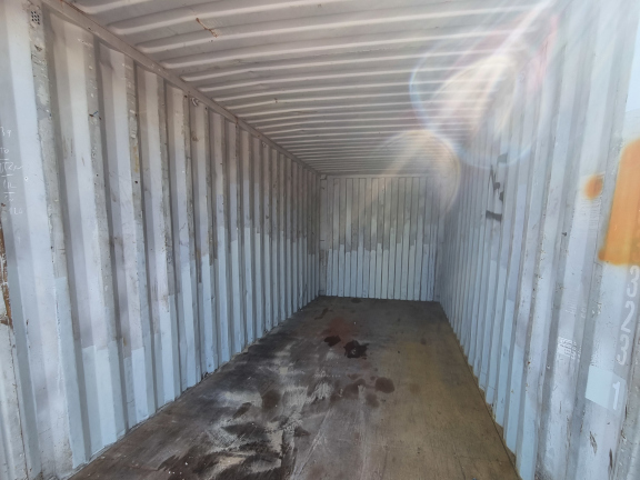 A 20 x 8ft Standard Container in Ex-Hire Fleet condition, located in Glasgow