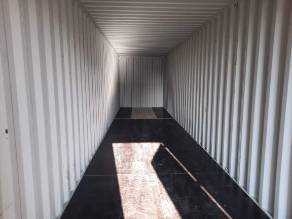 A 40 x 8ft High-Cube Container in Nearly-New (2024-Build) condition, located in Glasgow (Coatbridge)