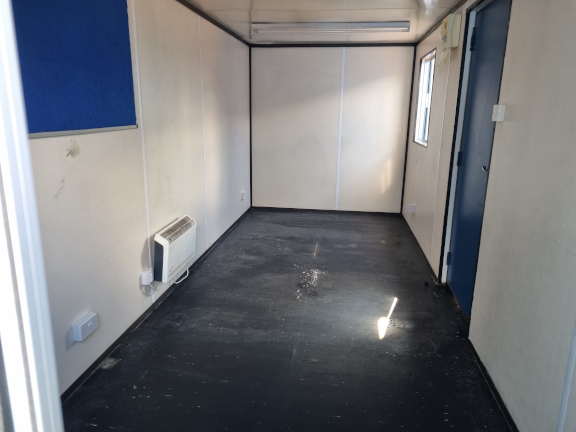 A 20 x 8ft Office Unit in Ex-Hire Fleet condition, located in Glasgow