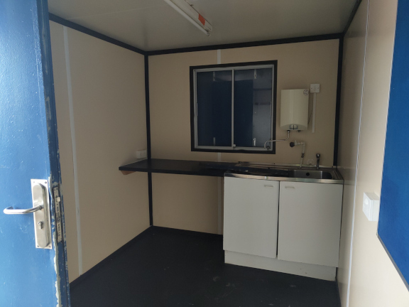 A 20 x 8ft Canteen Unit in Ex-Hire Fleet condition, located in Glasgow (Blochairn)