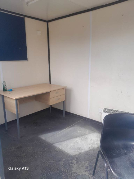 A 20 x 8ft 50/50 Office/Store in Ex-Hire Fleet condition, located in Glasgow